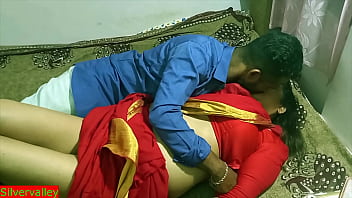 Indian mature lady and young man engage in sexual activity on Christmas day, dressed in a red saree